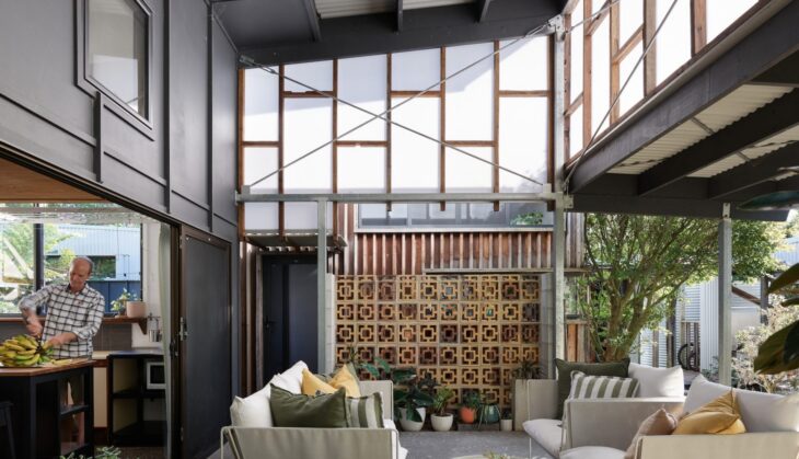 Currumbin Valley House For Ptma Architecture